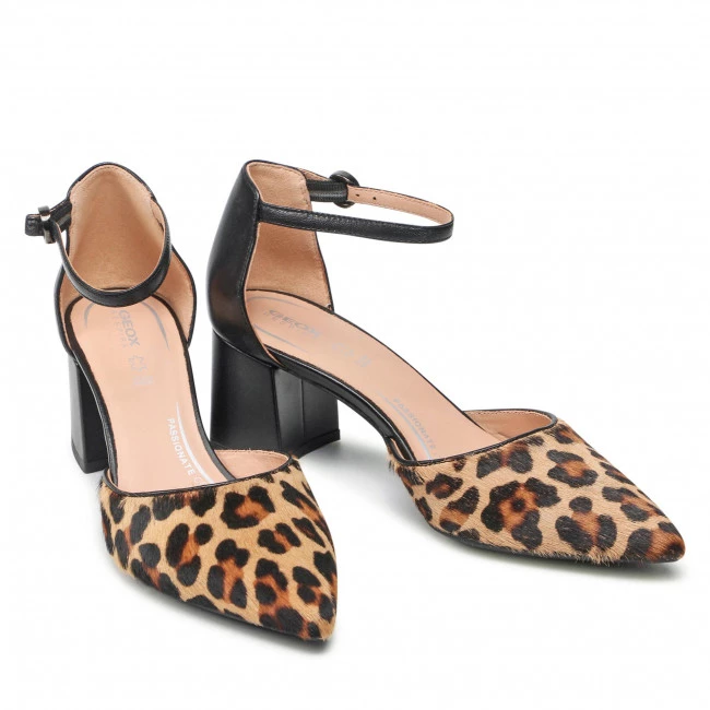 Chaussures Basses GEOX - D Bigliana D D04NMD 0QSTU C5P9B Dk Sand/Black Marron â Image 5